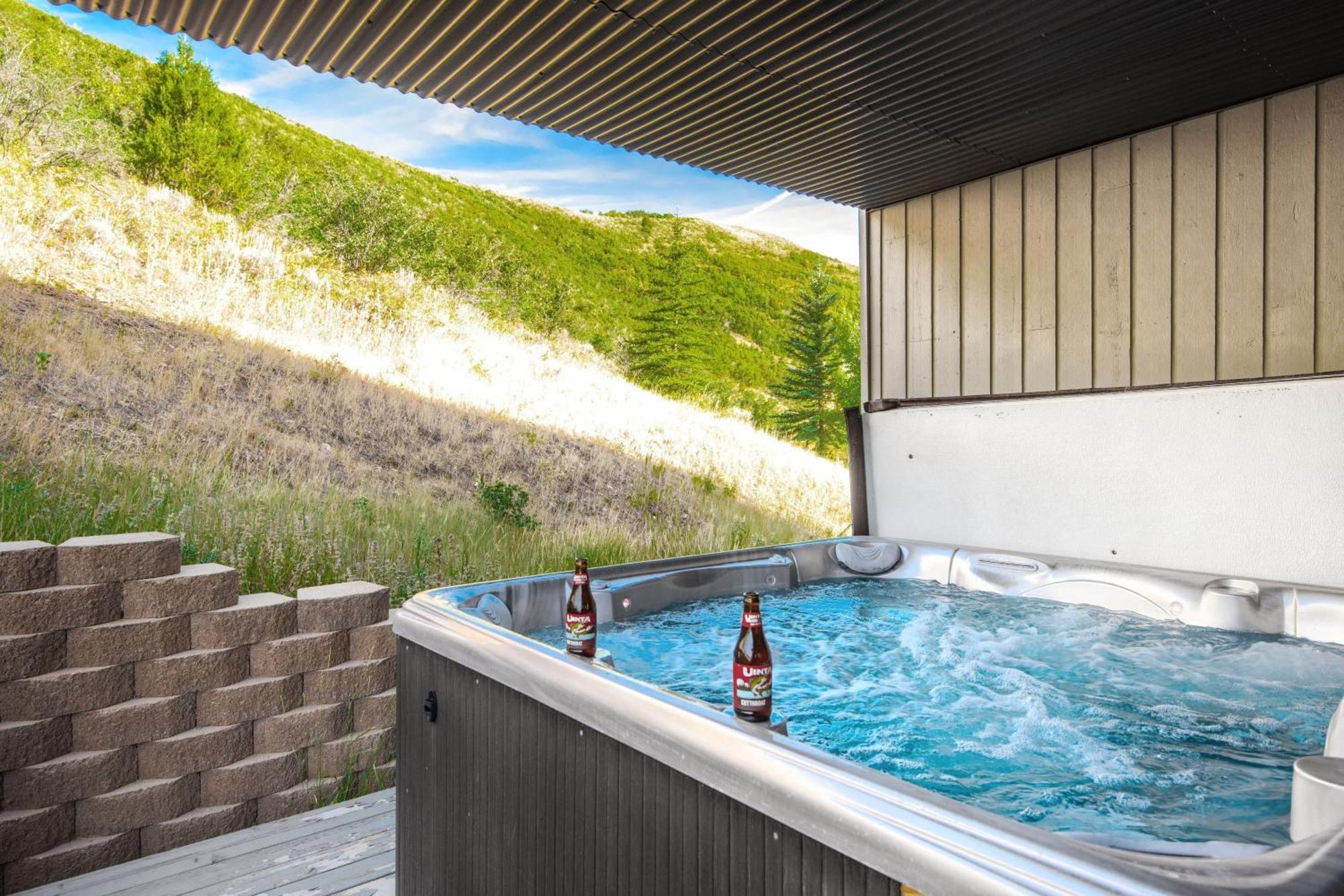 Mason By Avantstay Sleeps 16 Modern Mountain Escape W Hot Tub Park City Exteriör bild